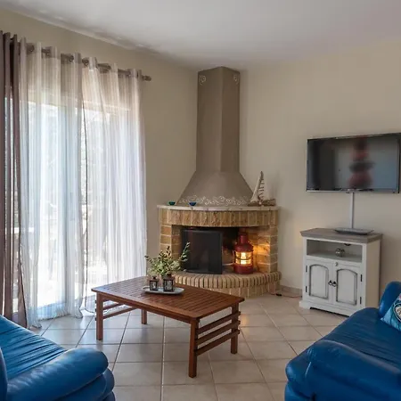Mema's -2 Bedrooms- With Stunning Sea View Casa de Férias *
