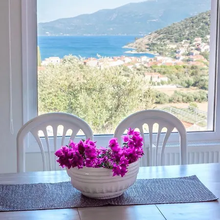 Casa de Férias Mema's -2 Bedrooms- With Stunning Sea View *